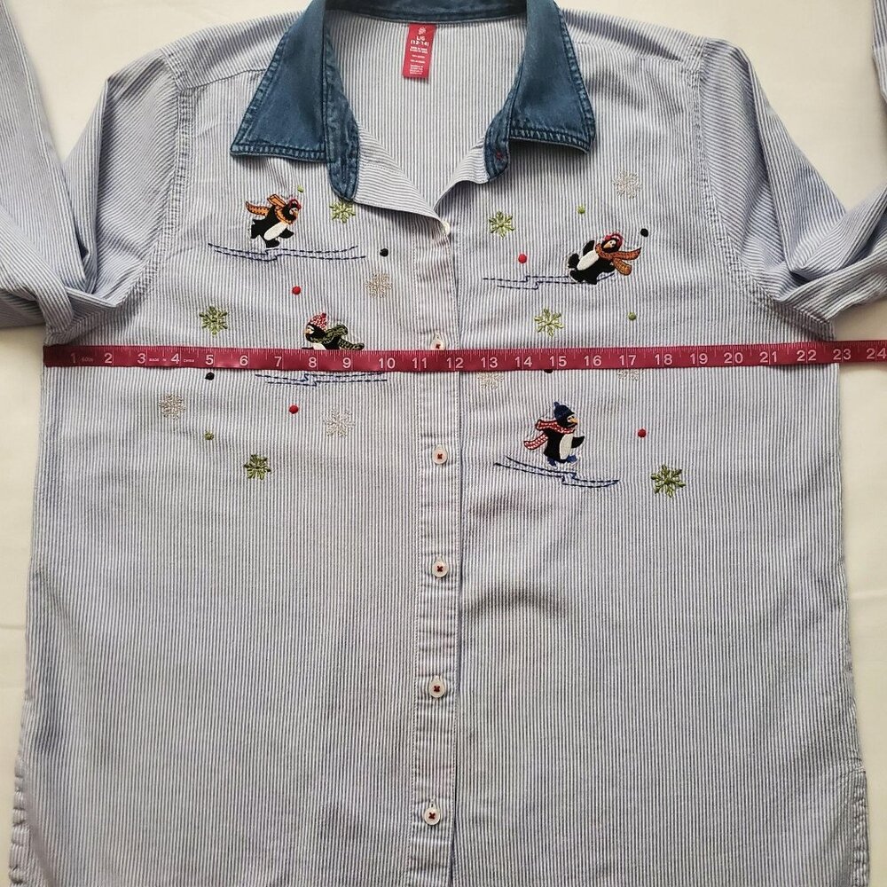 Women’s Striped Skating Penguins Winter Holiday LS Woven Shirt Size L/G (12-14) - Picture 7 of 9